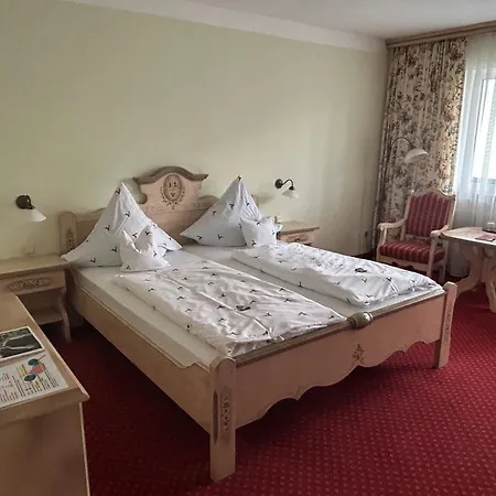 Garni Hubertushof Hotel *